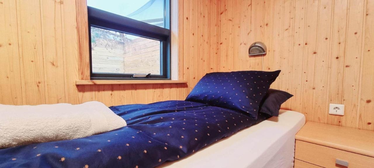 Dixon Cabin Nr. 7 / Dixon Sumarhus Nr. 7 @Kirkjubraut Talknafjordur Bagian luar foto