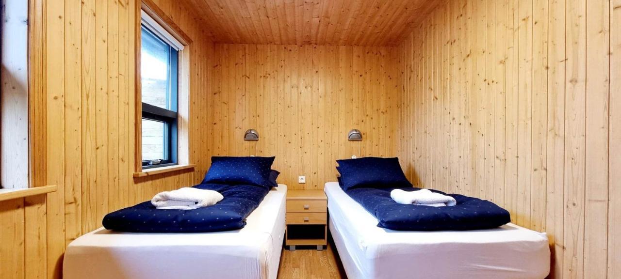 Dixon Cabin Nr. 7 / Dixon Sumarhus Nr. 7 @Kirkjubraut Talknafjordur Bagian luar foto
